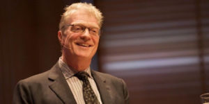 Ken Robinson murió a los 70 años tras enfrentar un cáncer. Foto: Sebastiaan ter Burg / flickr